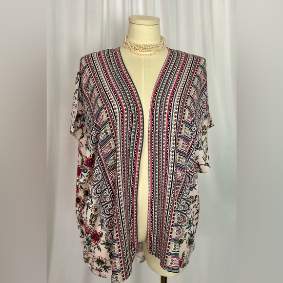 Eyeshadow Black and Red Boxy Tunic Top (748) - Picture 1 of 10